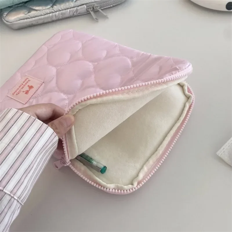 Bolsa resistente a golpes para iPad – Gran capacidad estilo coreano bordado - imagen 3