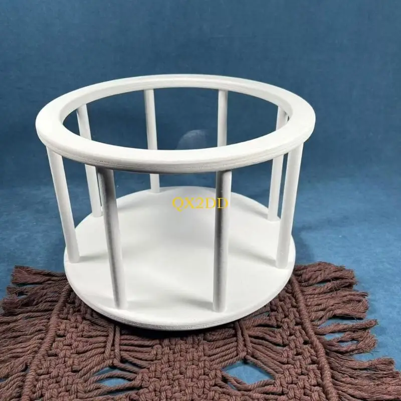 Cesta redonda de madera para bebé – ideal en fotos