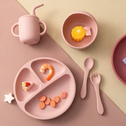 Set vajilla silicona con ventosa para bebé – plato, cubiertos y taza