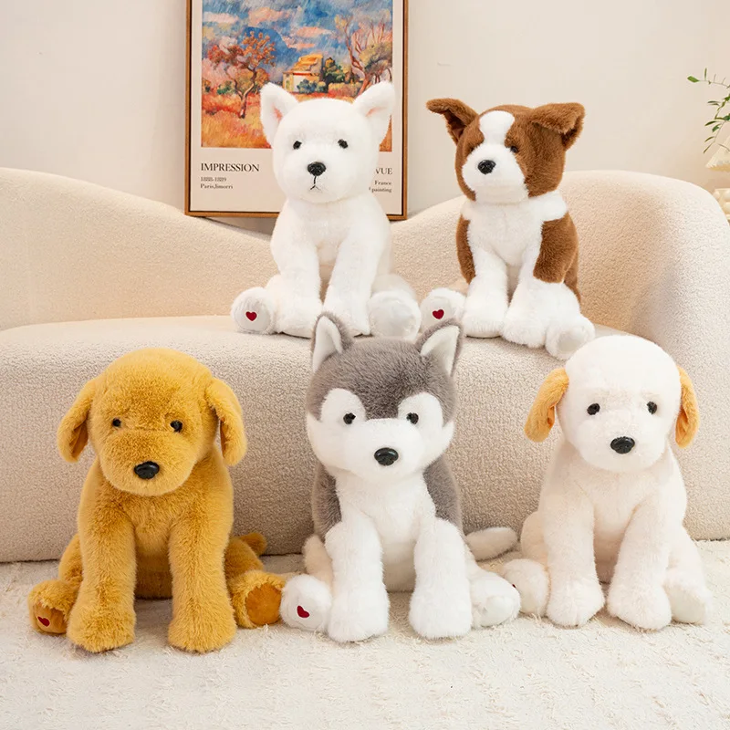 Peluche de perro realista con pelaje cálido