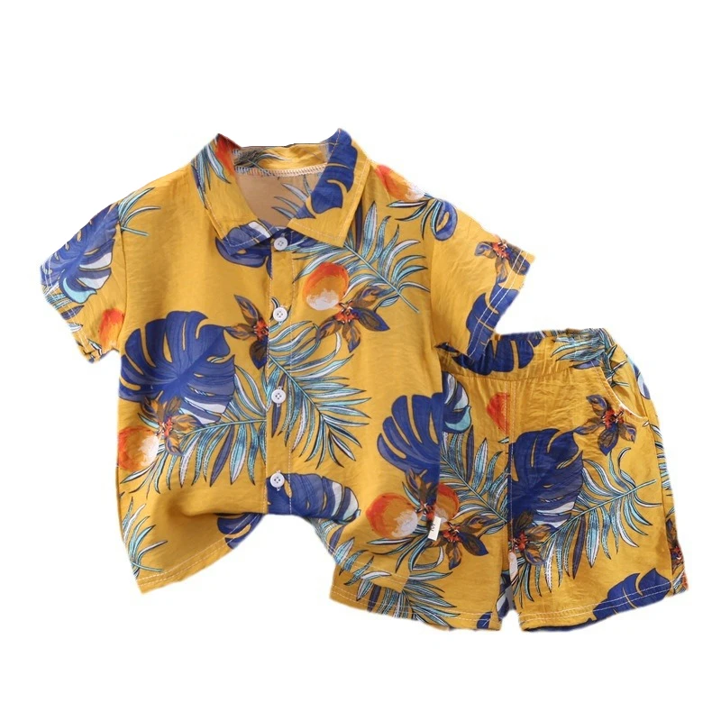 Conjunto bebé para verano con camisa deportiva y pantalones cortos - imagen 2