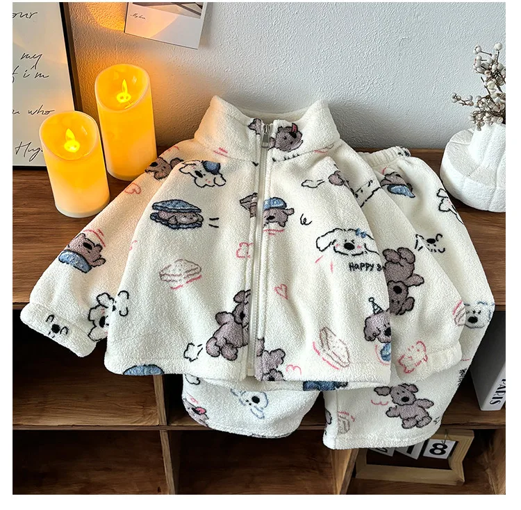 Pijamas de lana para niños, listos para abrigar