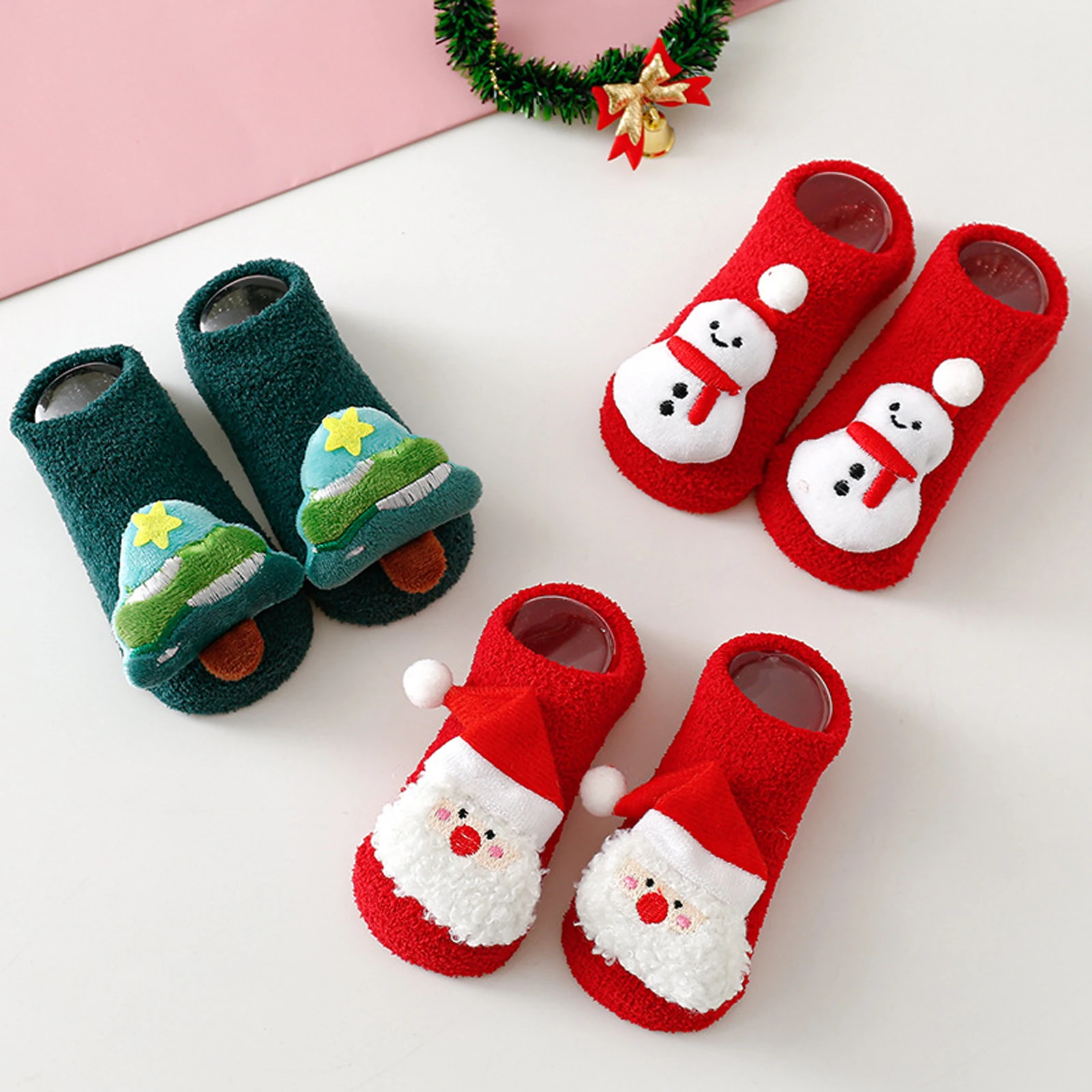 Zapatos planos de invierno para bebé – Diseño navideño 3D - imagen 4