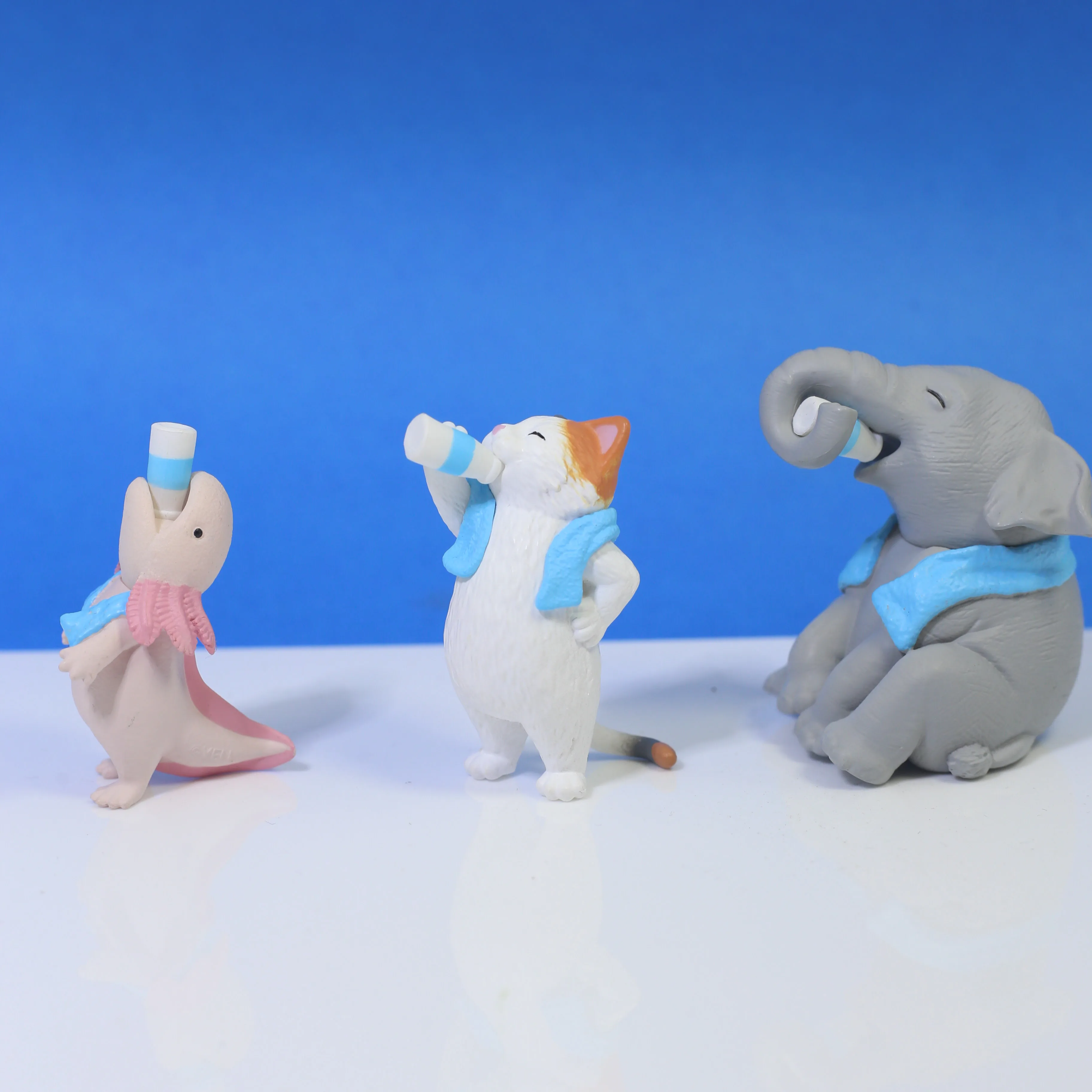Figura de hámster en cápsula