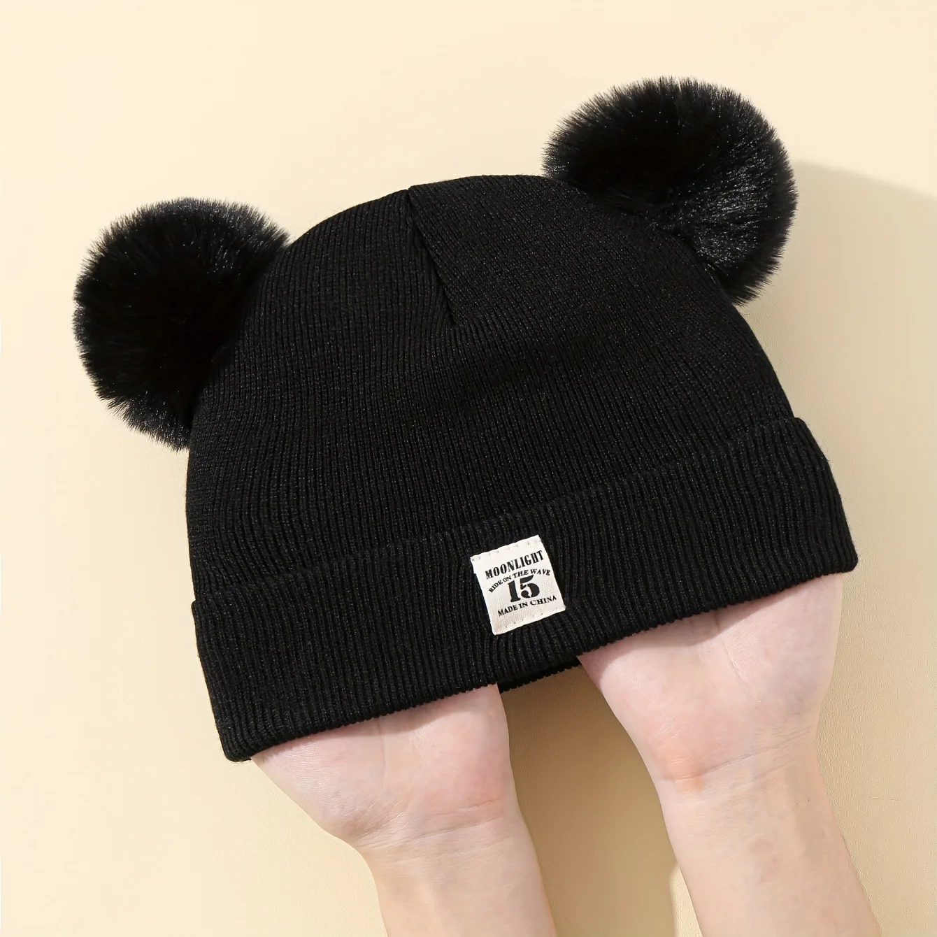 Gorro de lana para bebé, detalle de tejido