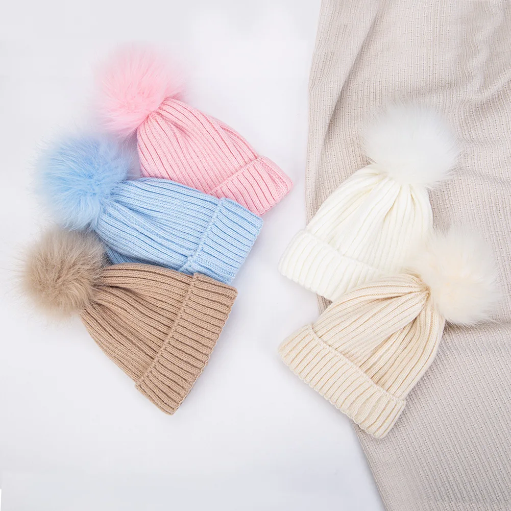 Gorro infantil con estilo sencillo para el día a día