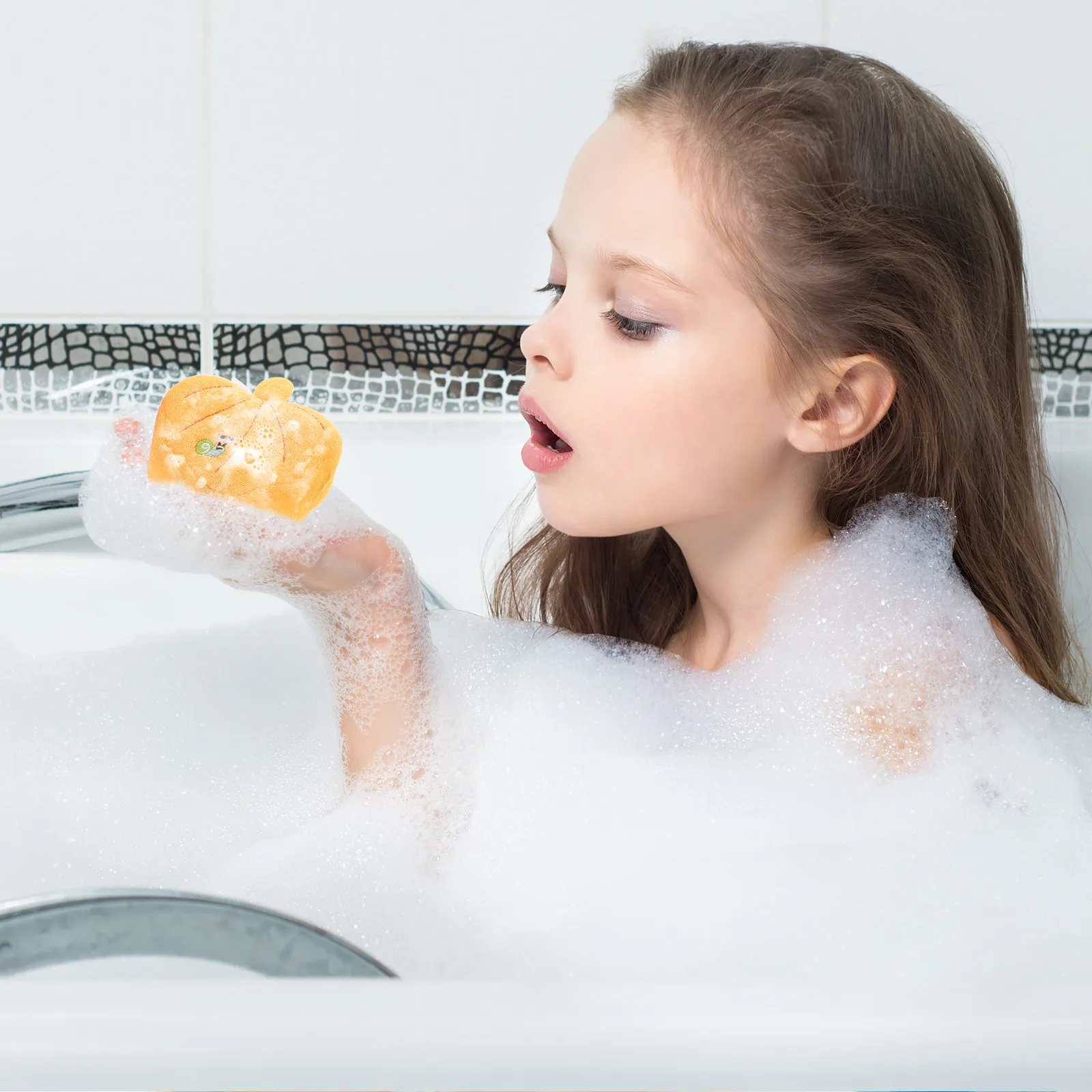 Cepillos de baño para bebé con fruta, espuma suave y agarre cómodo - imagen 4