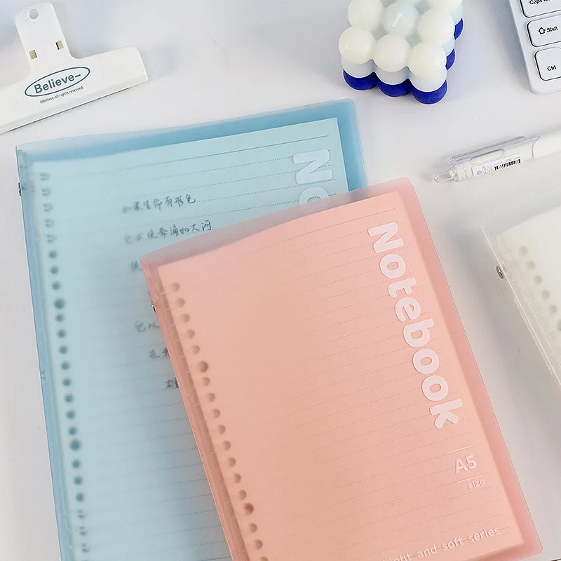 Cuaderno A5 con carpetas y hojas sueltas – Uso escolar - imagen 3