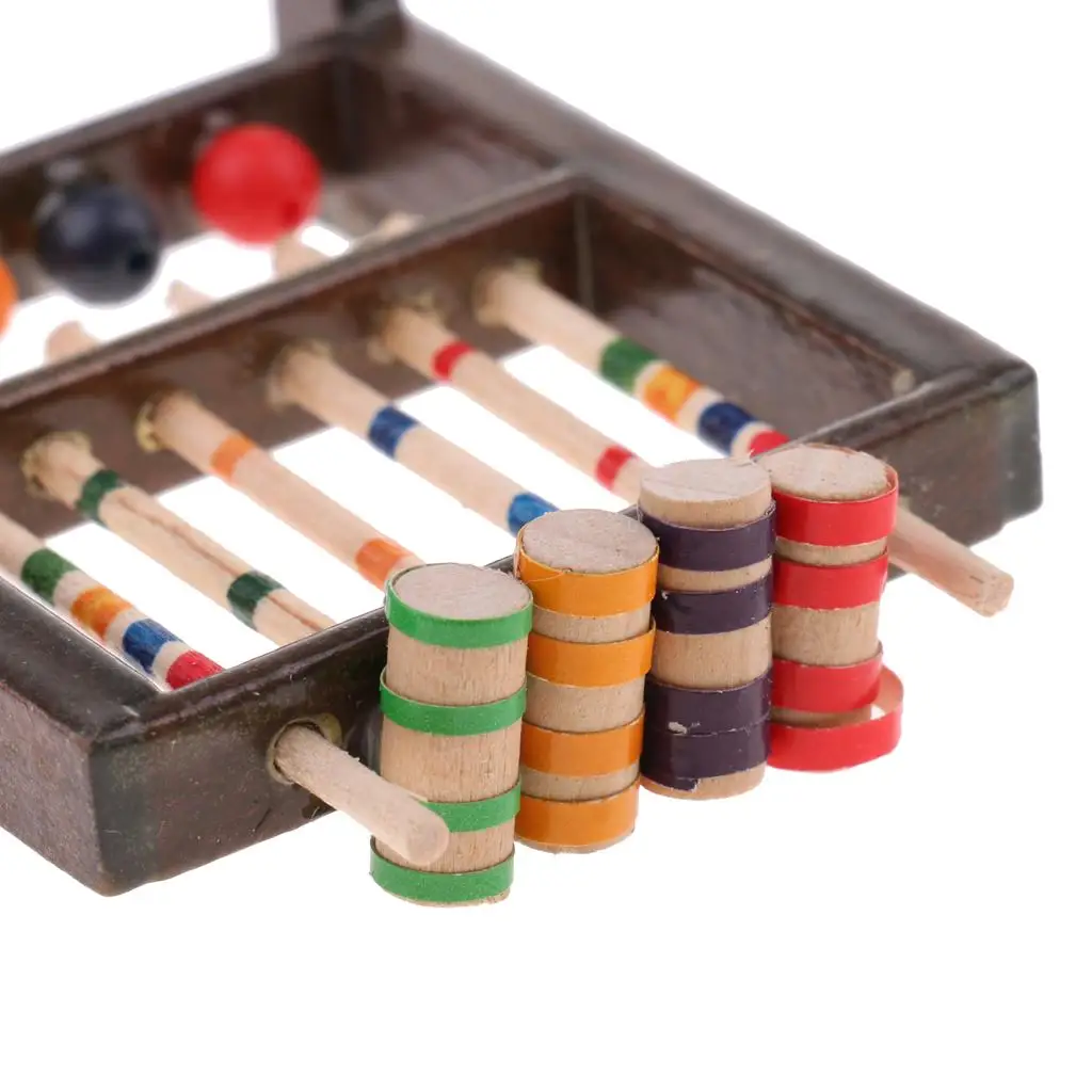 Mini juego de croquet de madera para casa de muñecas