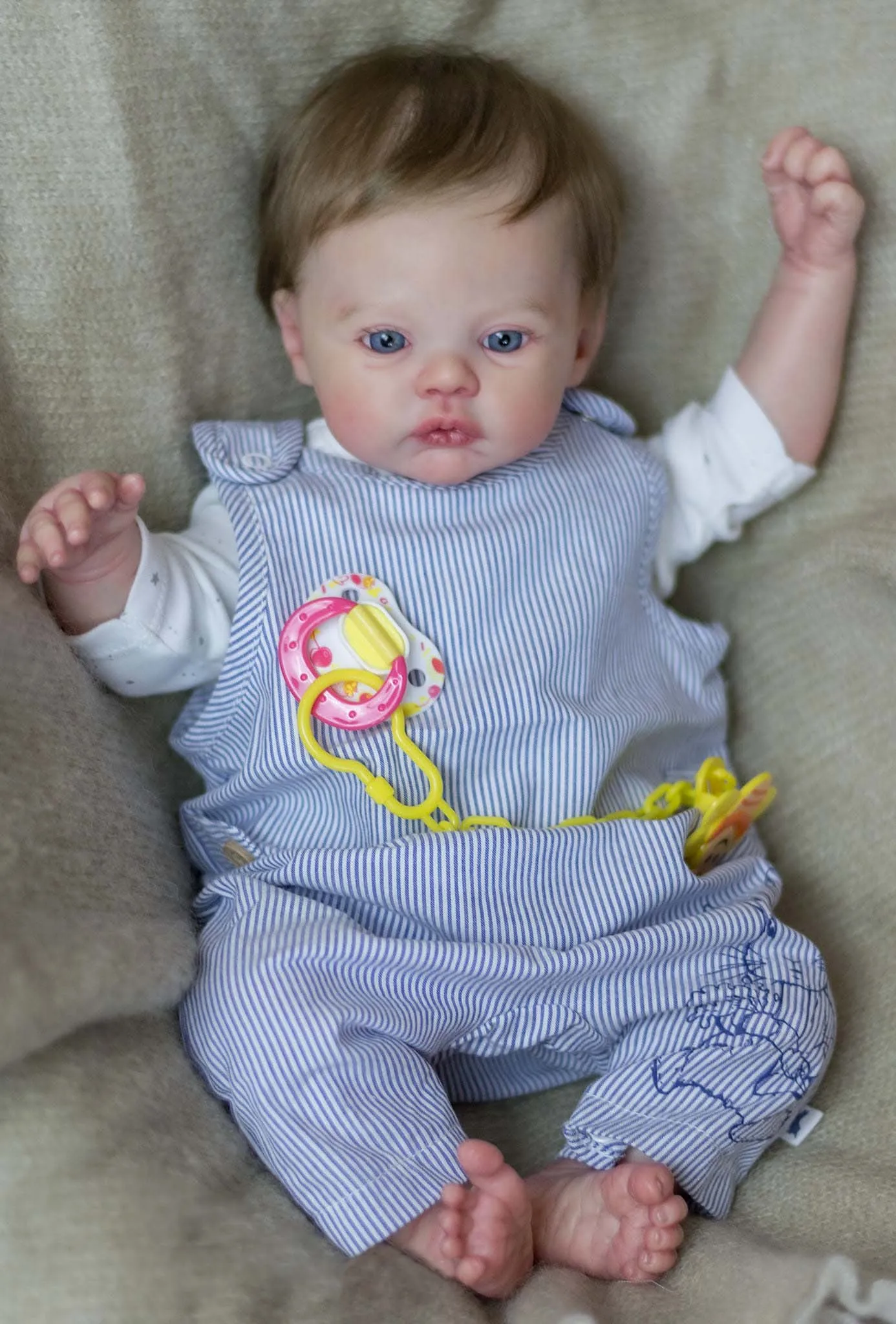 Muñeca Reborn coleccionable hecha a mano – Cuerpo suave y piel 3D - imagen 5
