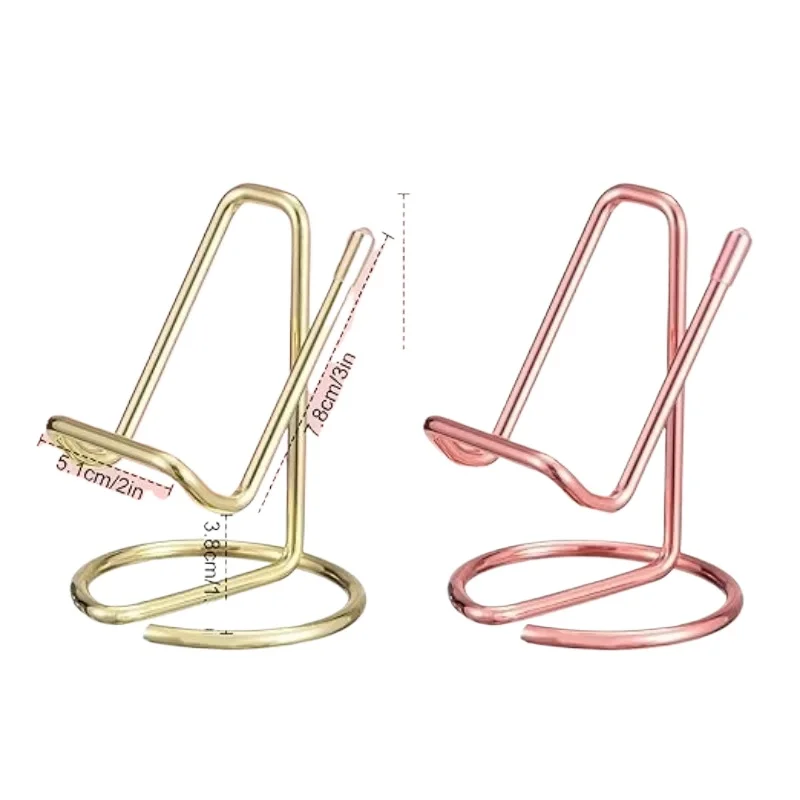 Soporte metálico mostrando su diseño minimalista