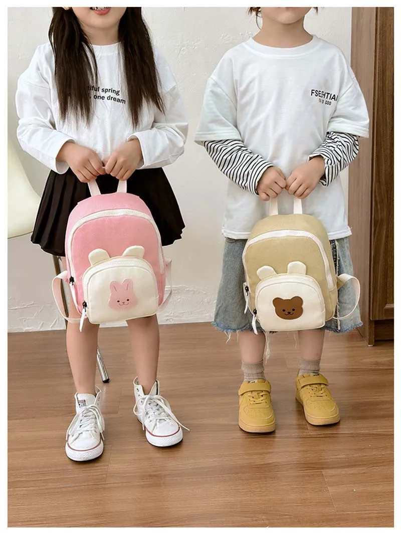 Mochila escolar para niños y niñas