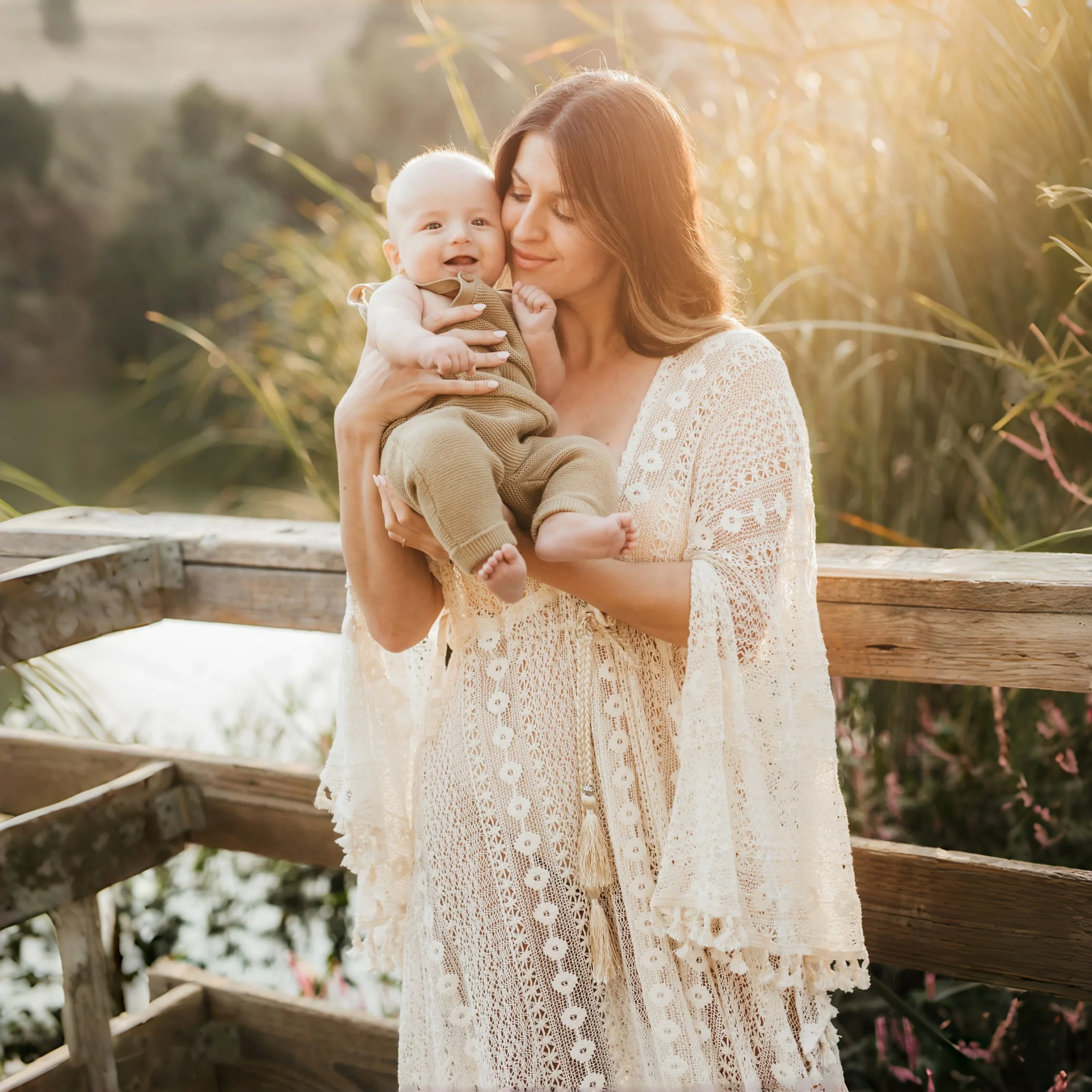 Vestido de maternidad boho maxi con encaje y flecos translúcido - imagen 2