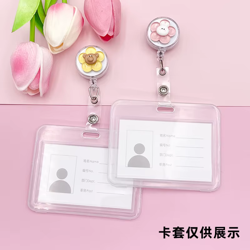 Clip identificativo retractil con nombre para mochila infantil - imagen 4