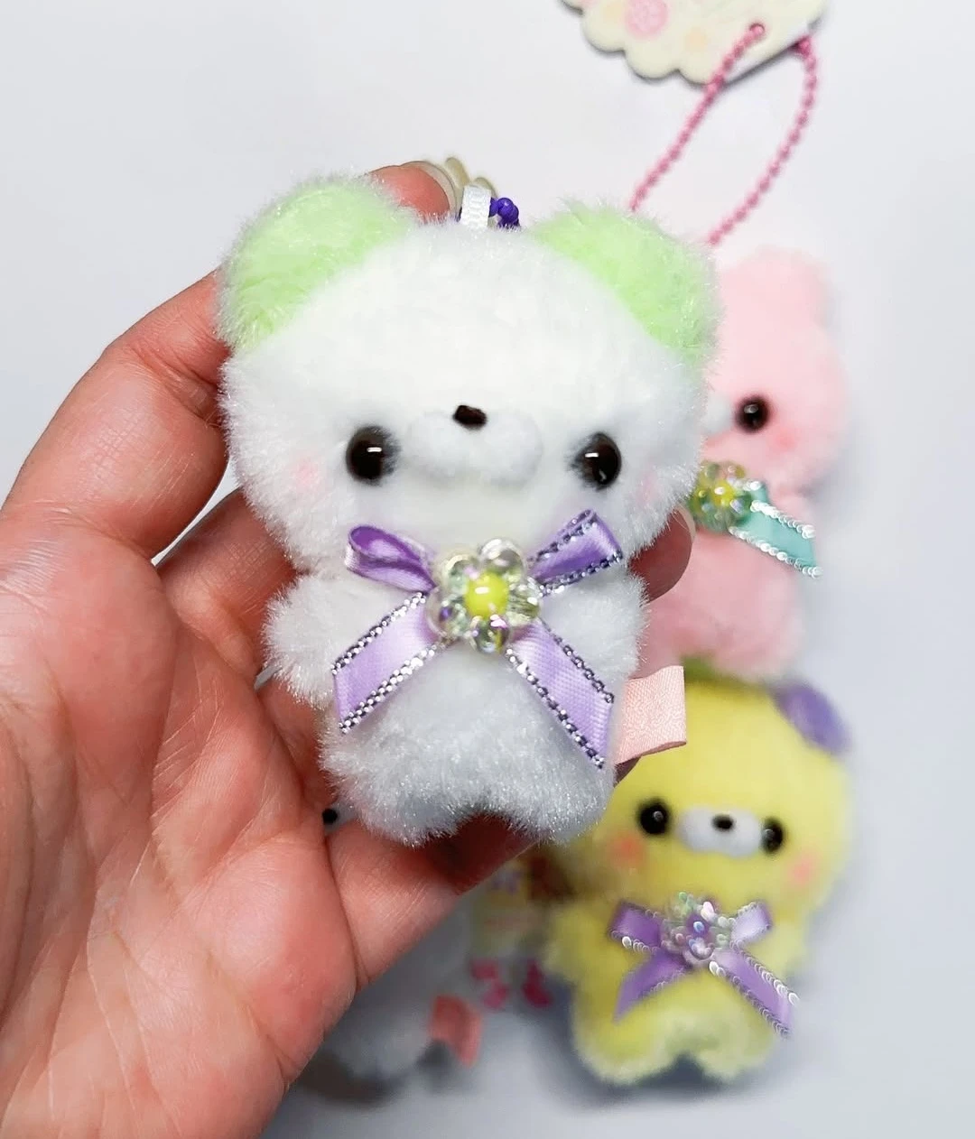 Peluche Sukutto Touch-san con cinta y cola redonda de animalito - imagen 3