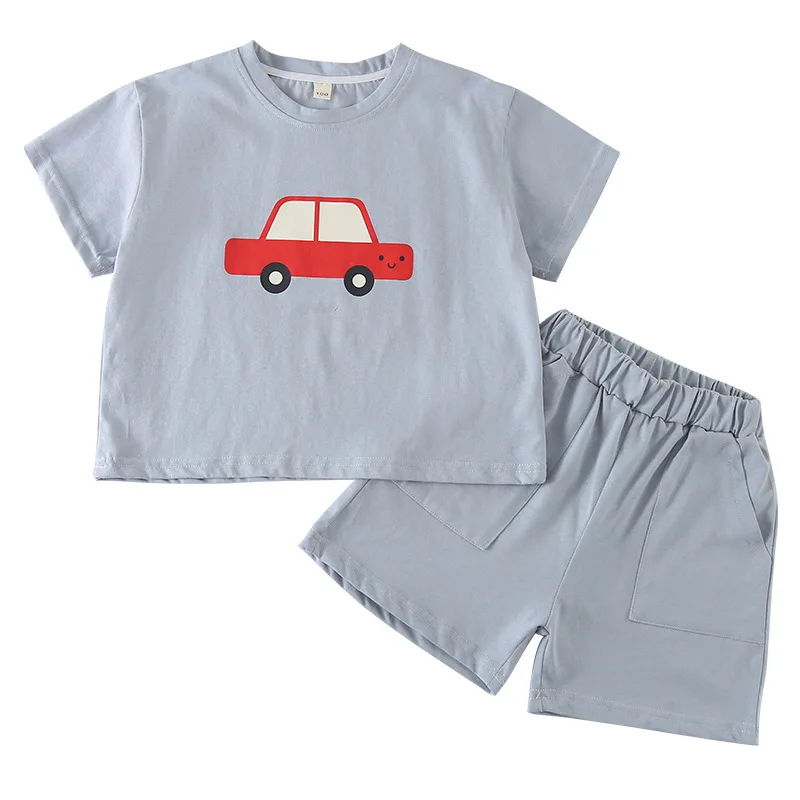 Conjunto deportivo infantil de verano en algodón con estampado coche - imagen 2