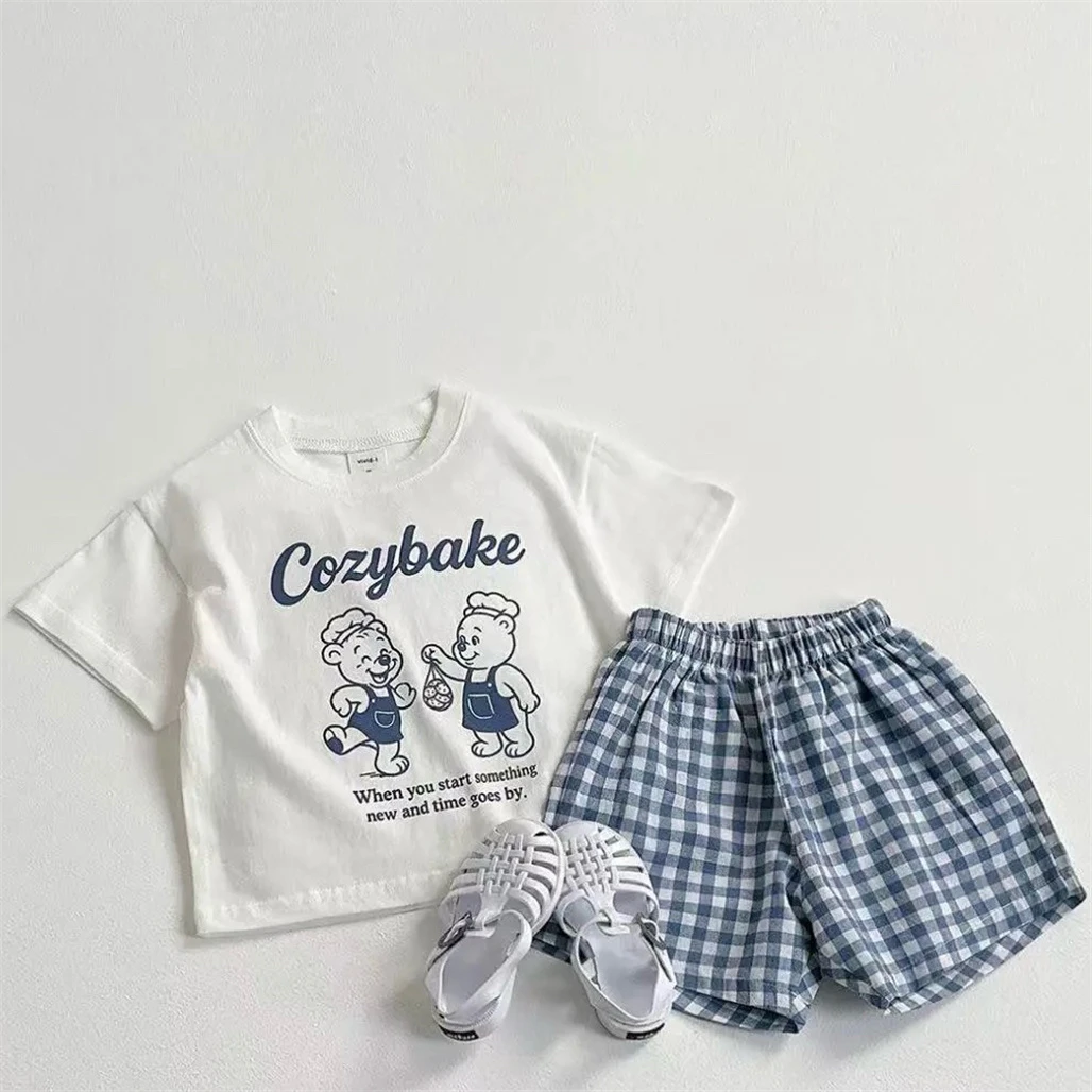 Conjunto bebé camiseta y pantalón corto estampados para verano - imagen 4