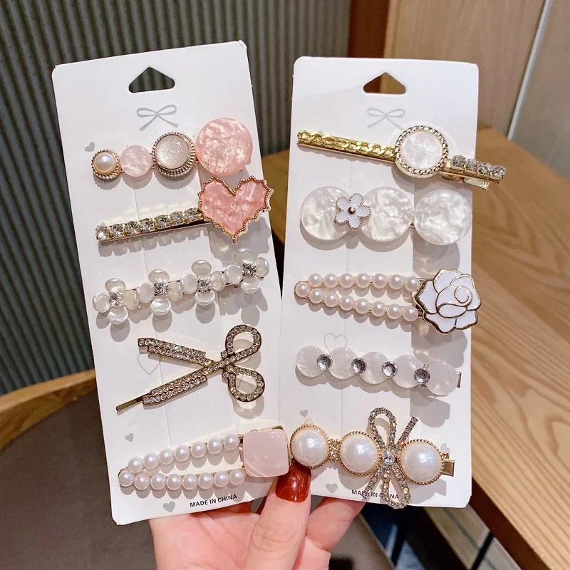 Clips laterales con perlas y flores geométricas para niñas modernas - imagen 2