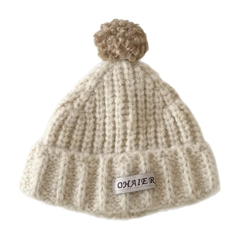 Gorro bebé INS de punto con puños suaves color sólido - imagen 4