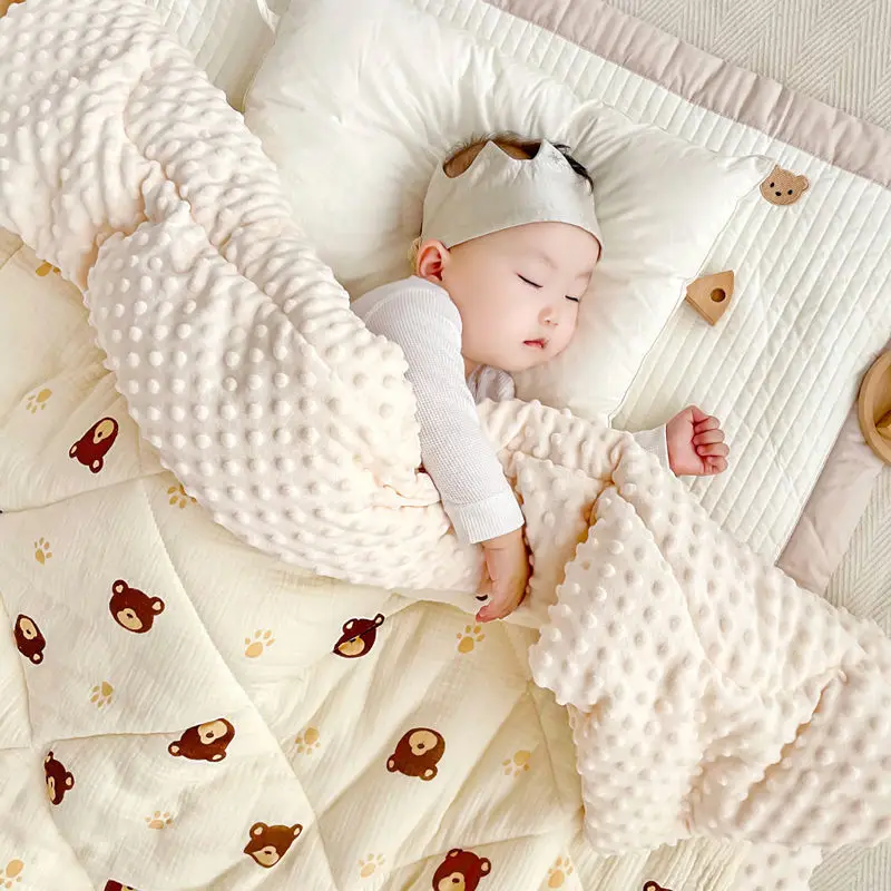 Edredón sensorial de invierno con oso para bebé - imagen 3
