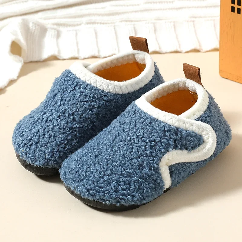 Zapatillas de interior antideslizantes de felpa para niños – Invierno - imagen 2