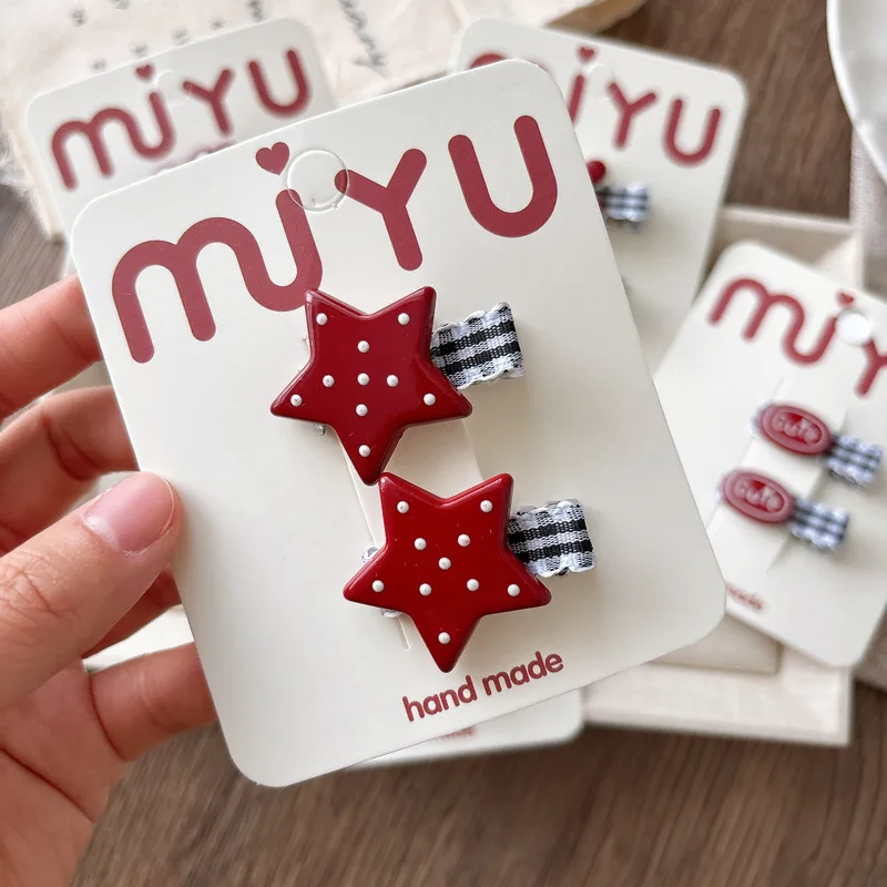 Horquillas de pelo infantiles bordadas fresa y cereza estilo clásico - imagen 4