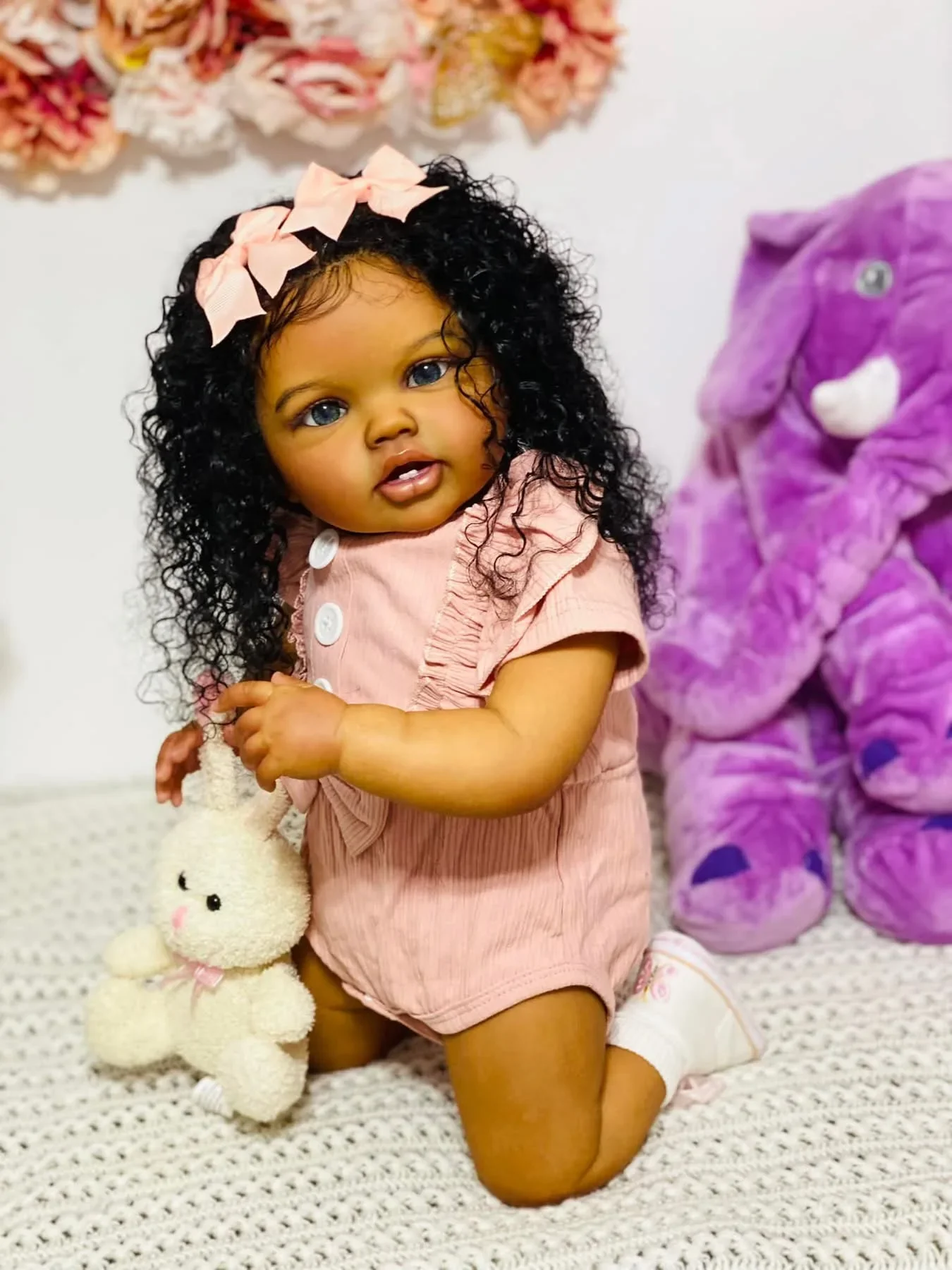 NPK Lottie muñeca reborn bebé piel marrón oscuro tacto suave