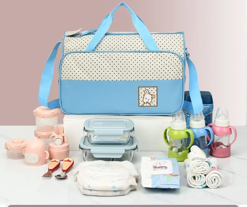 Bolsas detalladas con sus compartimentos