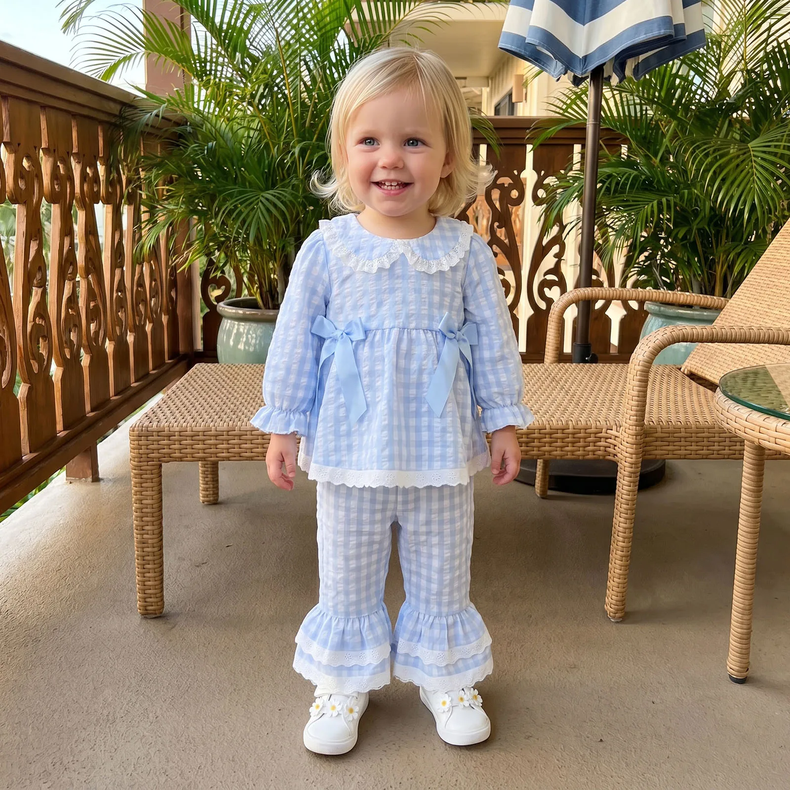 Conjunto de otoño niña: camiseta a cuadros y pantalón acampanado - imagen 3