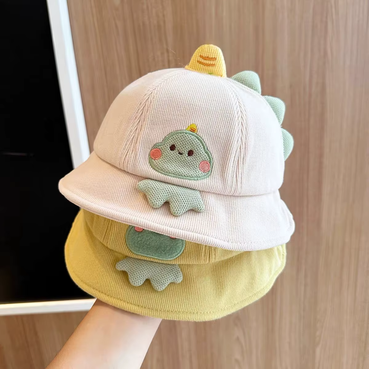 Gorro de pescador infantil en algodón con bordado animal