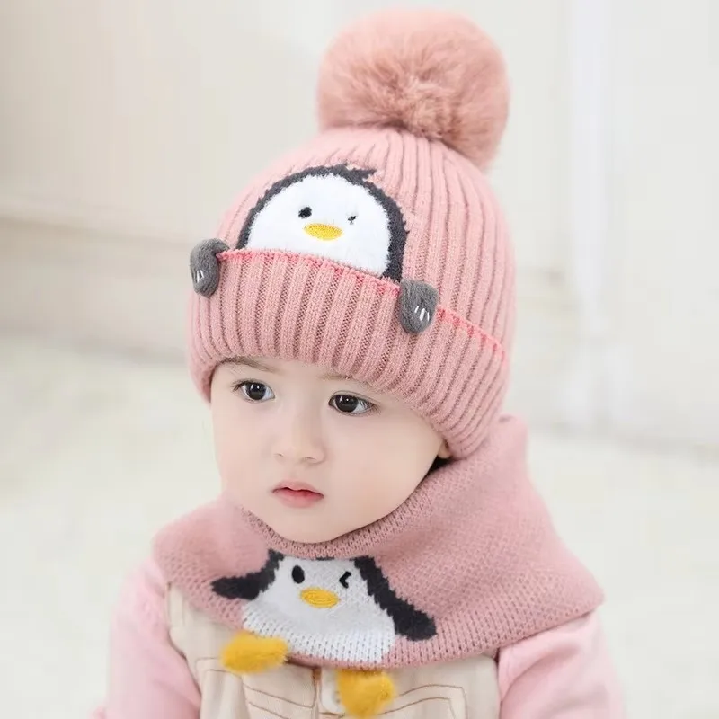 Gorro pingüino de punto grueso con orejeras y bufanda para niños - imagen 2