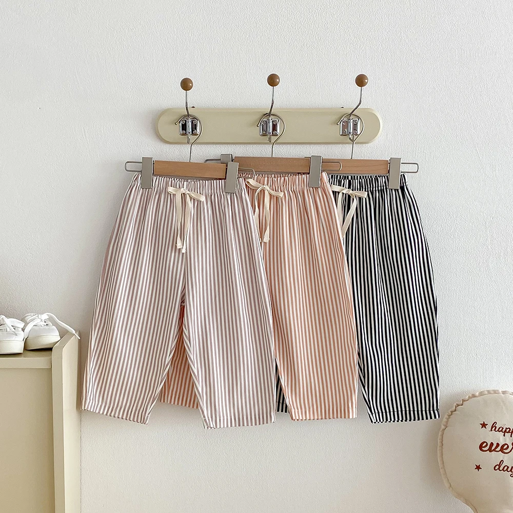 Detalle bolsillo pantalón infantil