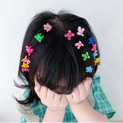 Pinzas para el pelo infantiles con flores y estrellas