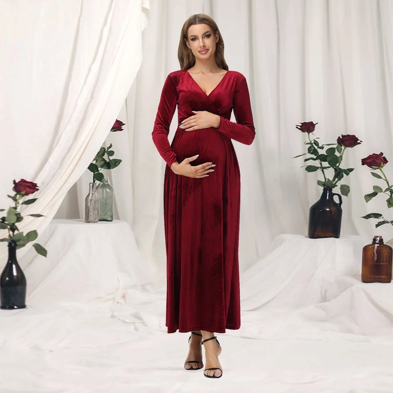 Vestido de terciopelo para embarazadas – Cuello en V y manga larga - imagen 2