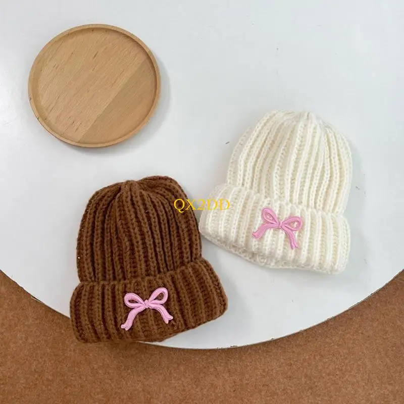 Gorro de punto con lazo