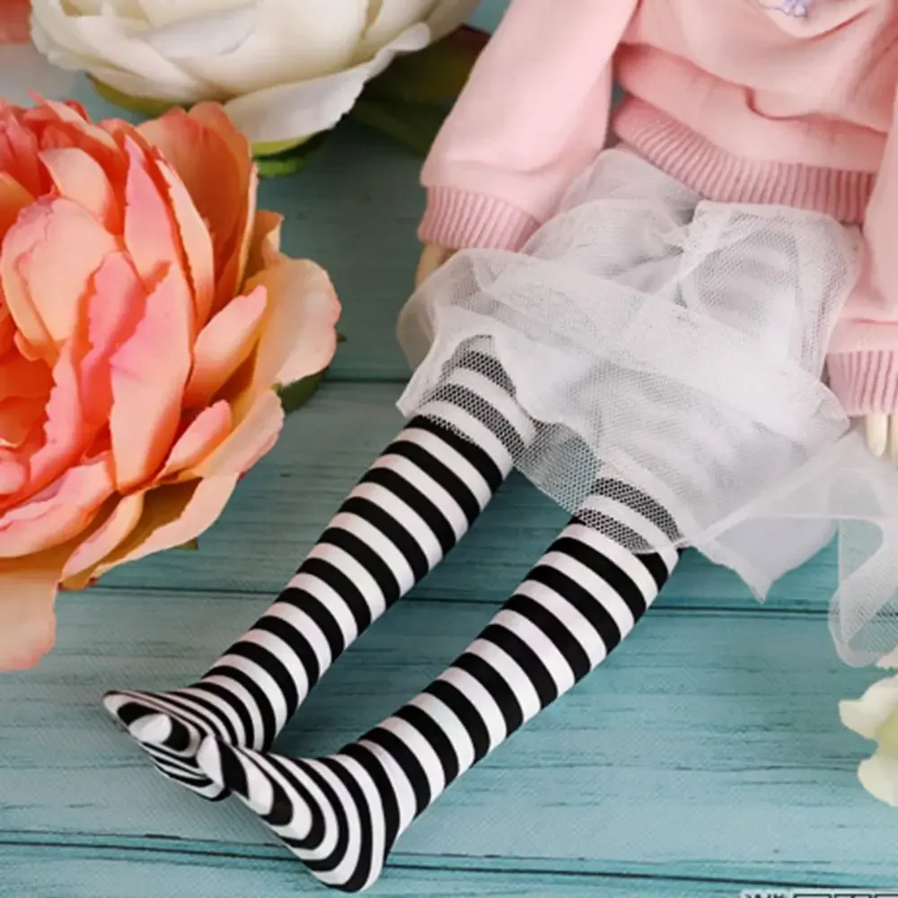 Calcetines rayados miniatura para muñecas – Regalo niña - imagen 2