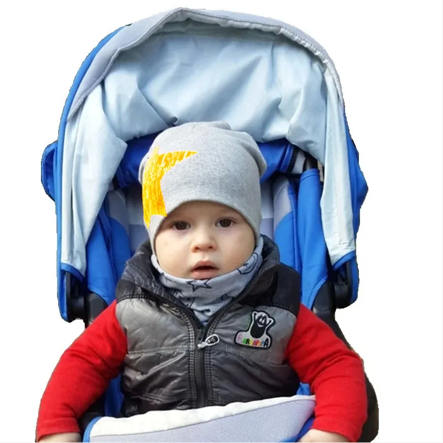 Gorro de bebé con estrella dorada