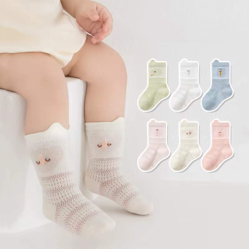 Calcetines infantiles de malla transpirable con diseños de dibujos animados