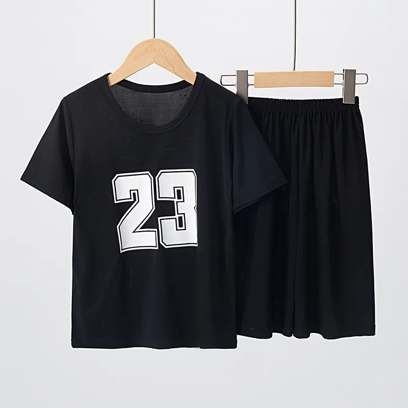 Conjunto deportivo niña de dos piezas para verano, camiseta y shorts - imagen 3