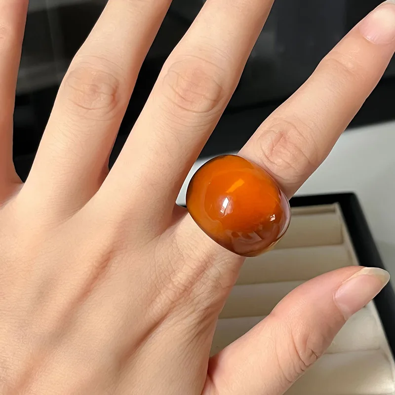 Anillo de resina transparente para niña – Estilo retro - imagen 3
