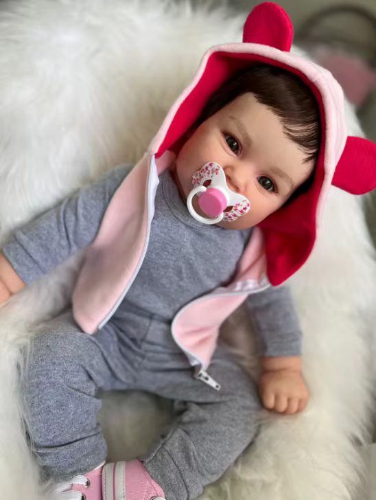 Muñeca parcialmente ensamblada