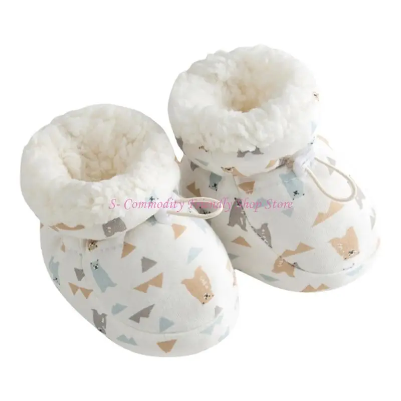 Zapatos primeros pasos de bebé con suela blanda y estampado infantil - imagen 5