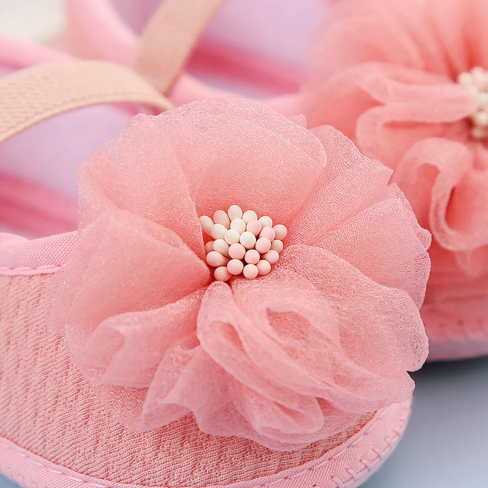 Zapatos planos Mary Jane para bebé con flores de malla antideslizantes - imagen 4