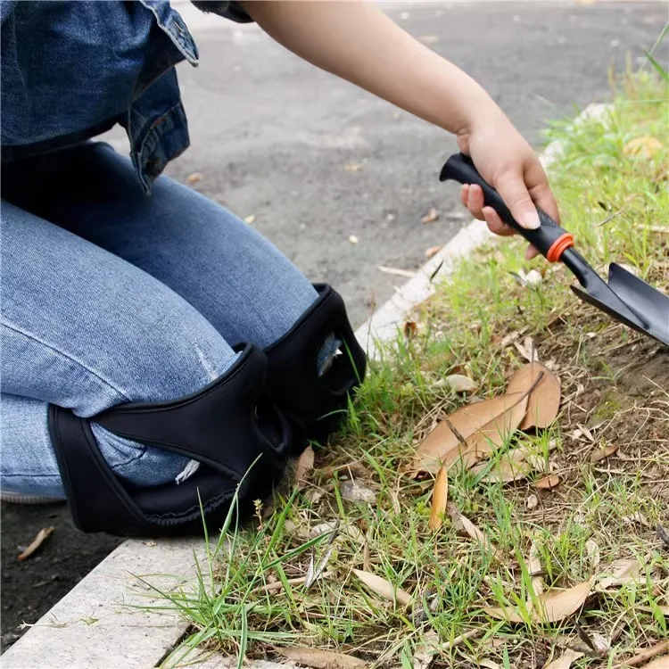 Uso cómodo de rodilleras durante tareas de jardinería
