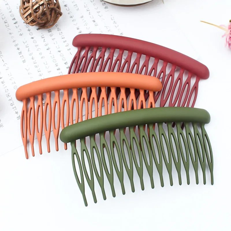 Accesorios para el cabello infantil: peine de dientes y horquillas - imagen 5