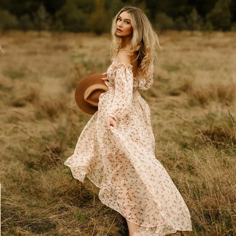 Vestido de embarazo floral en gasa con un hombro elegante - imagen 2