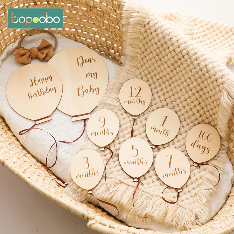 Set de fotografía milestone para bebé – Tarjetas y globos de madera - imagen 3