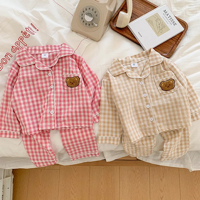 Pijamas infantiles de algodón suave a cuadros con oso - imagen 4