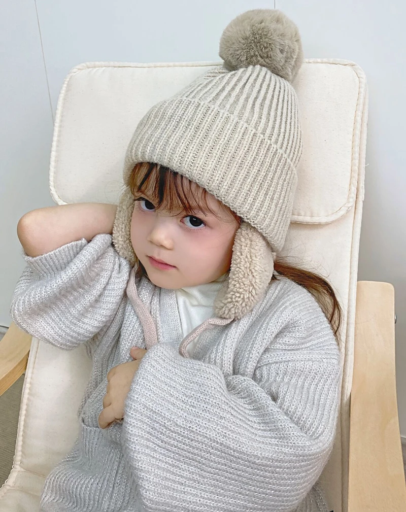 Gorro con forro de felpa visible