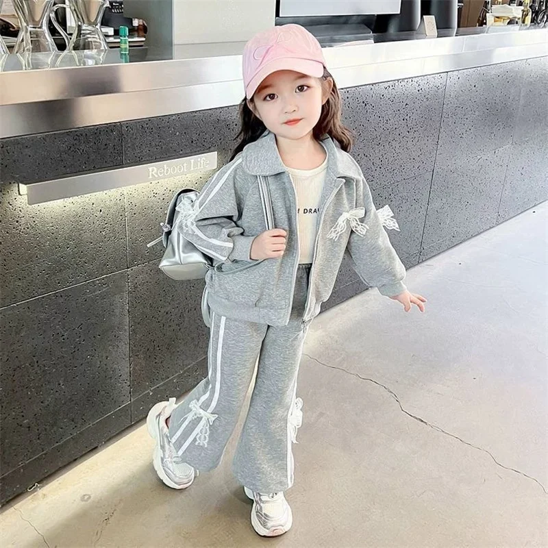 Conjunto niña otoño con lazo, chaqueta y pantalón con encaje - imagen 3